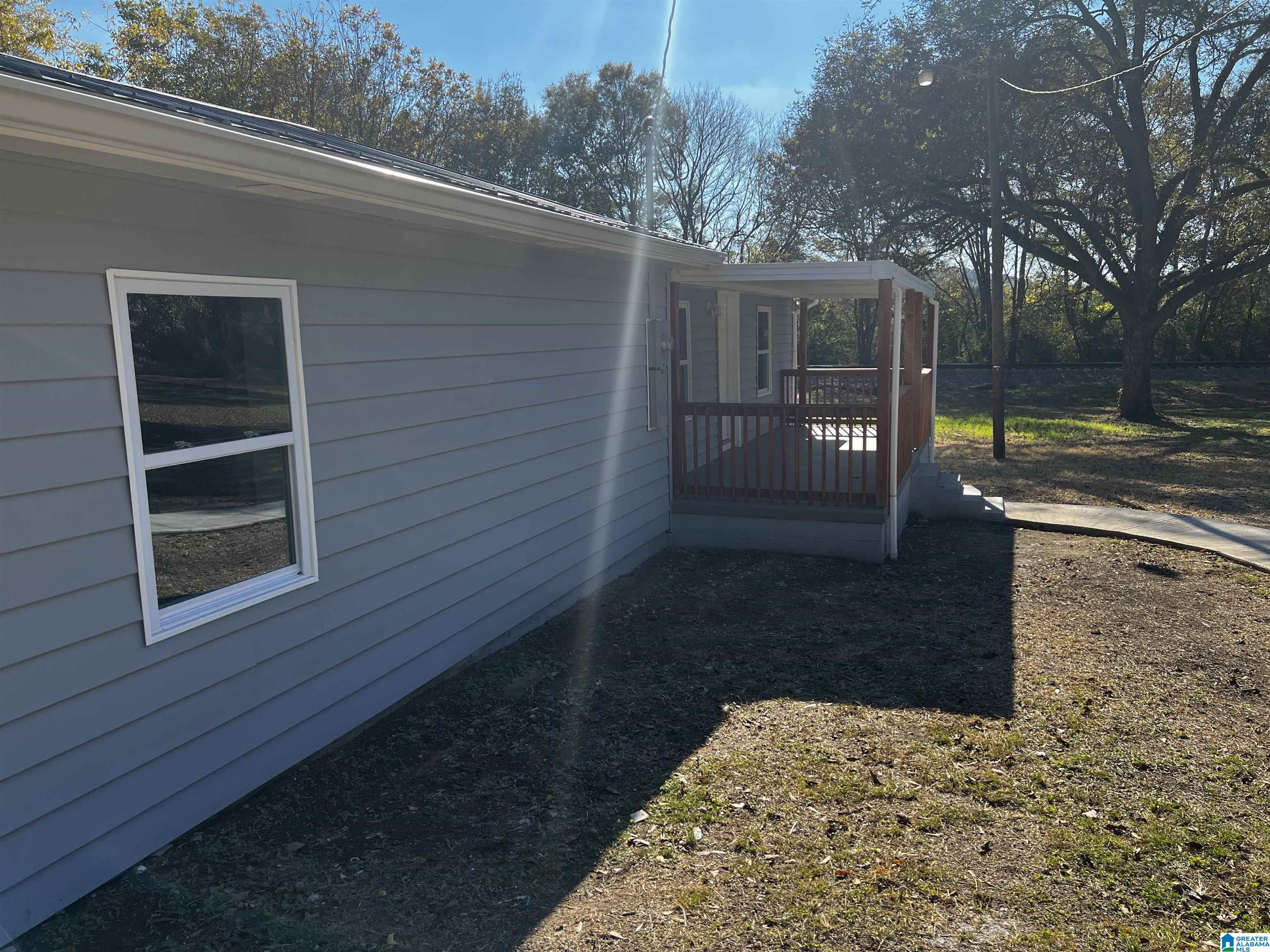 1739 Iron City Road Anniston, AL 36207 - Photo 3 of 21