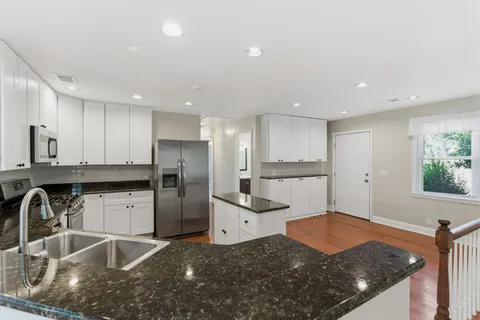 $989,900 | 224 Sunset Island Trail, Gallatin, TN 37066