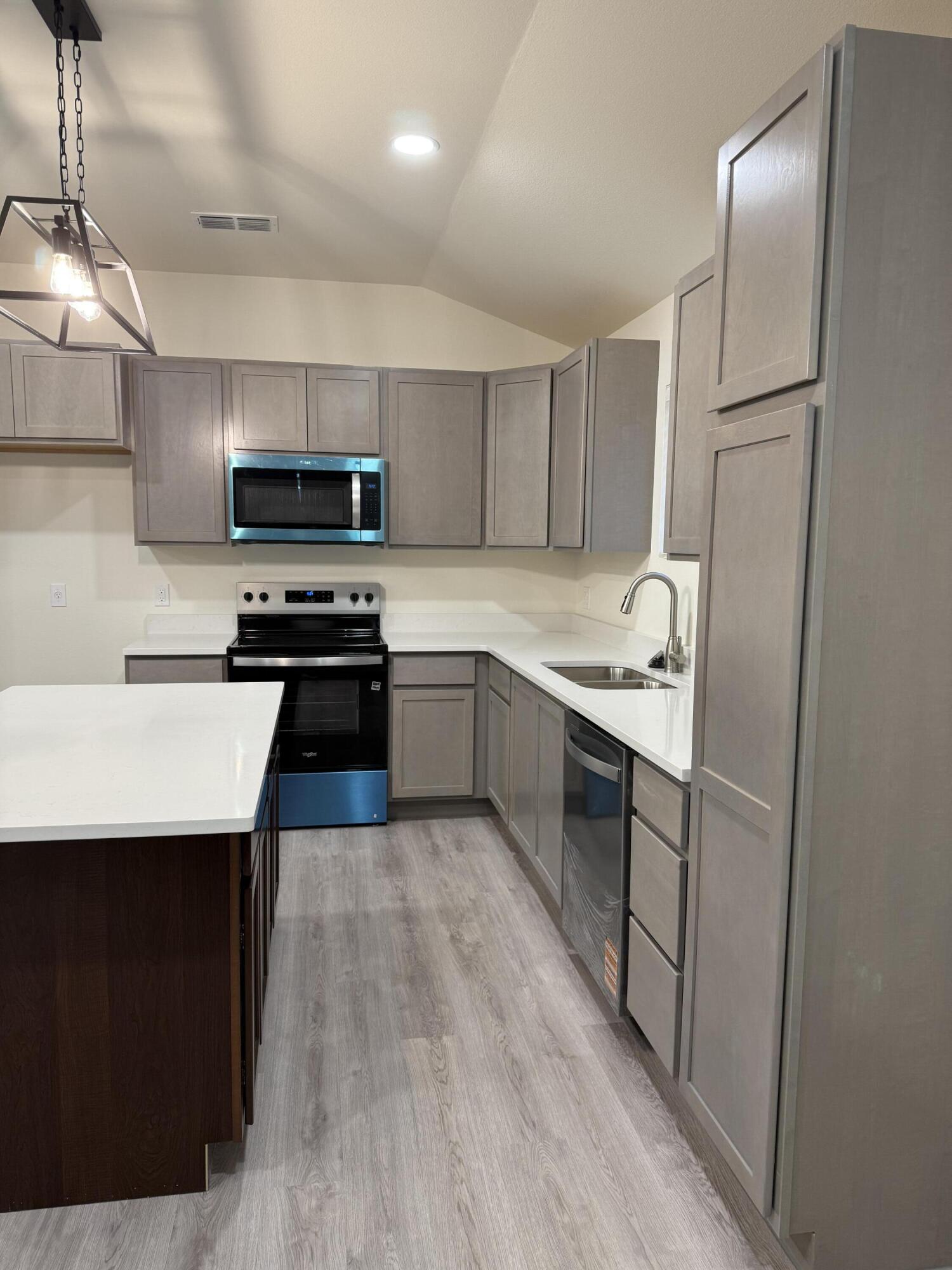 4601 Jarvis Street Lubbock, TX 79416 - Photo 25 of 41 Kitchen