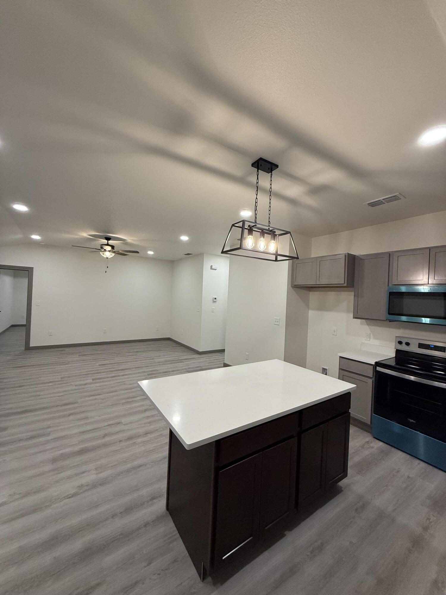 4601 Jarvis Street Lubbock, TX 79416 - Photo 28 of 41 Island