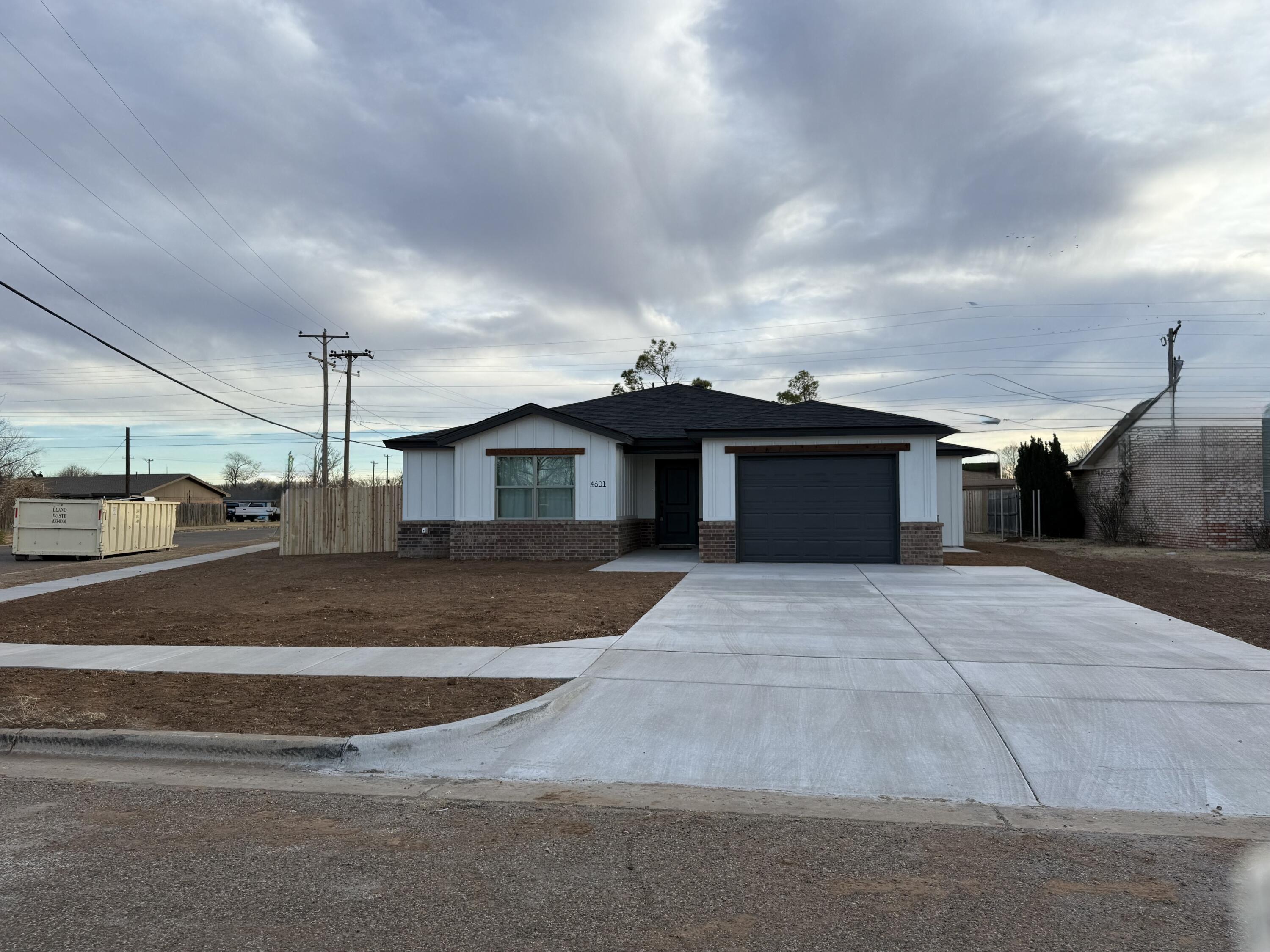 4601 Jarvis Street Lubbock, TX 79416 - Photo 4 of 41 IMG_9366