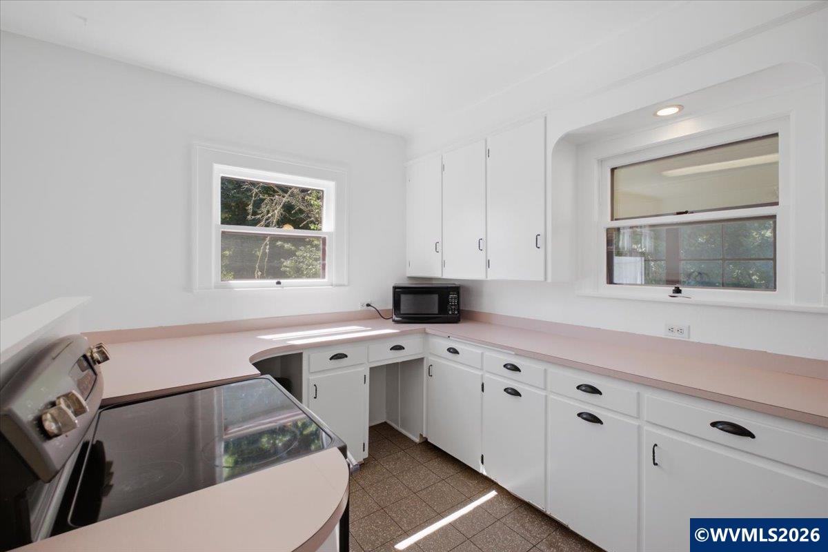 173 Ferry Street Jefferson, OR 97352 - Photo 13 of 50