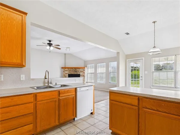 $1,850 | 2701 Darwood Court, Bryan, TX 77807