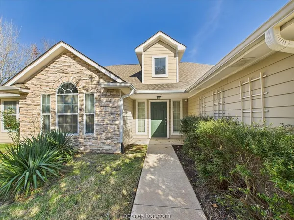 $1,850 | 2701 Darwood Court, Bryan, TX 77807