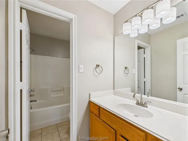 $1,850 | 2701 Darwood Court, Bryan, TX 77807