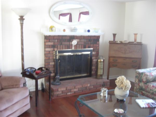 23 Rustic Road Stoneham, MA 02180 - Photo 8 of 24 Gallery Image 8