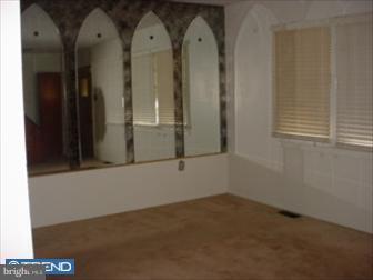 146 Lincoln Road Wenonah, NJ 08090 - Photo 2 of 5 Living Room