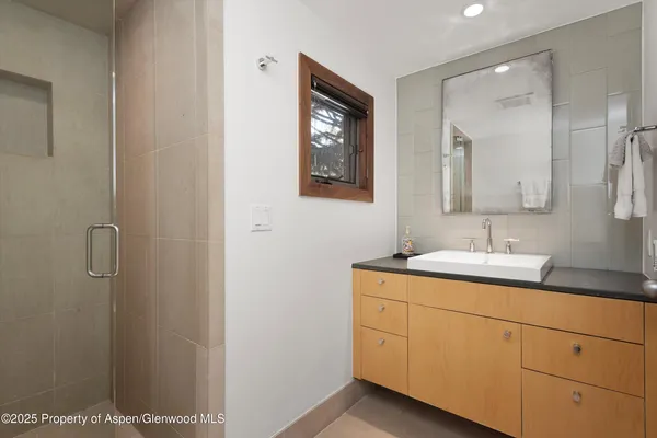 a view of a livingroom with a fireplace