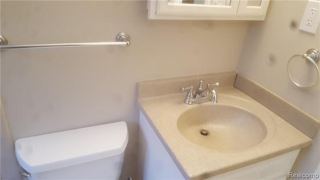 48145 Sugarbush Road Chesterfield, MI 48047 - Photo 13 of 40