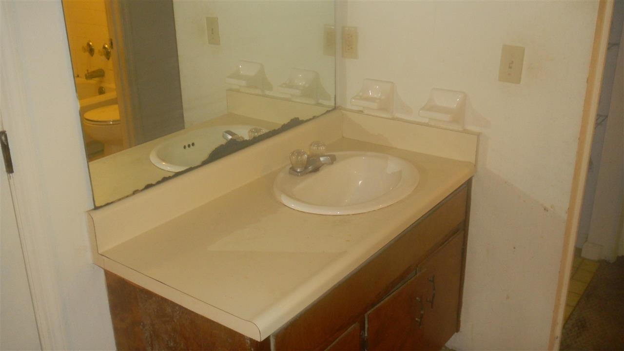 1073 Sutor Road, Unit 2 Tallahassee, FL 32311 - Photo 4 of 8 Gallery Image 4