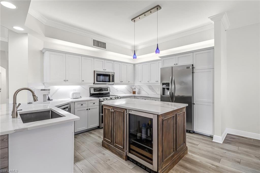 450 Bayfront Place, Unit 4405 Naples, FL 34102 - Photo 5 of 30