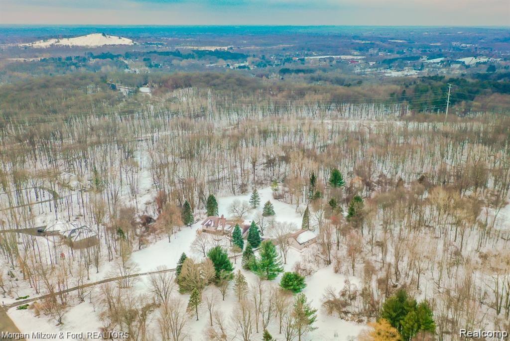 8811 Michigamme Road Clarkston, MI 48348 - Photo 55 of 61 Michigamme Aerials-5.jpg