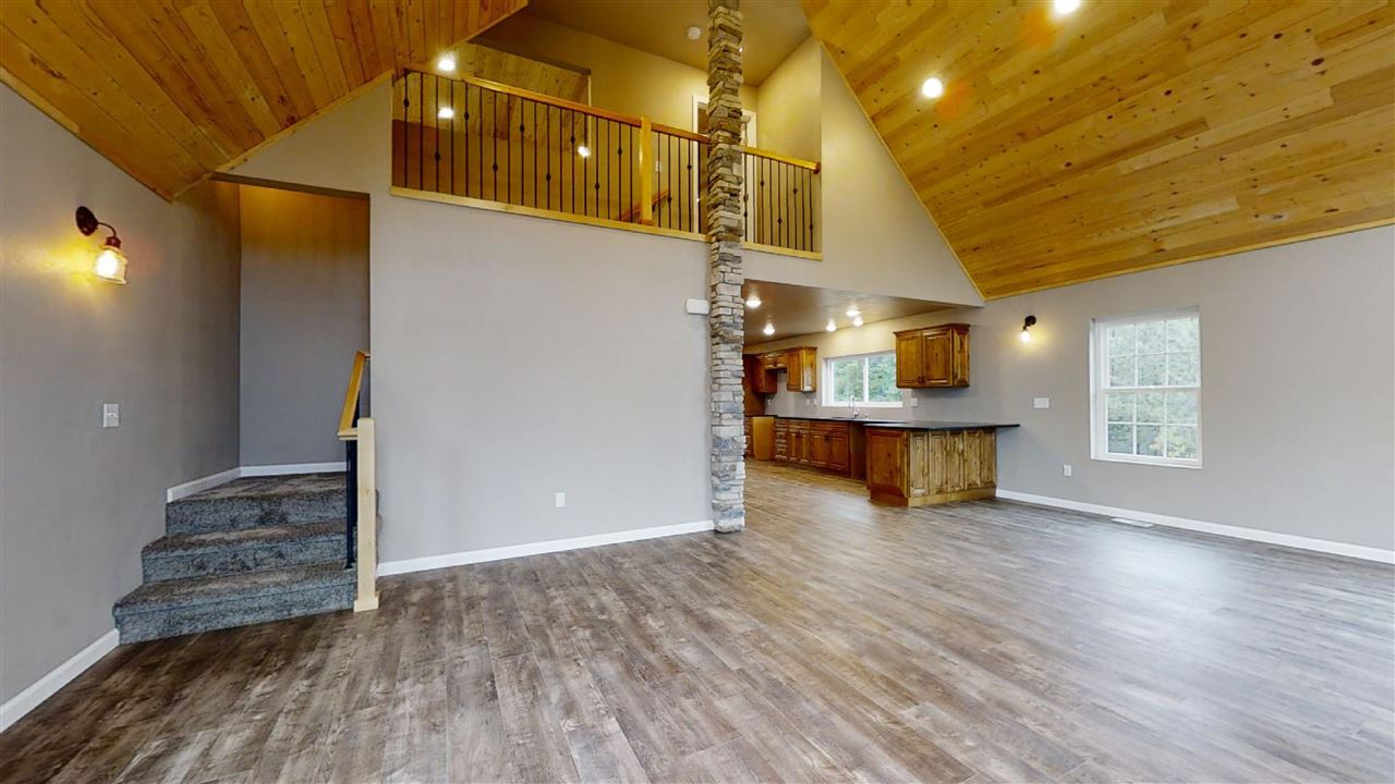 19308 East Elliot Road Mead, WA 99021 - Photo 3 of 20