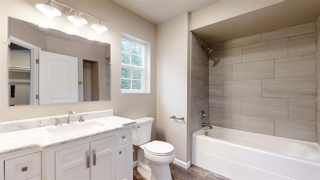 19308 East Elliot Road Mead, WA 99021 - Photo 9 of 20