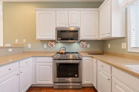 $400,000 | 320 Old Hickory Boulevard, Unit 2206, Nashville, TN 37221