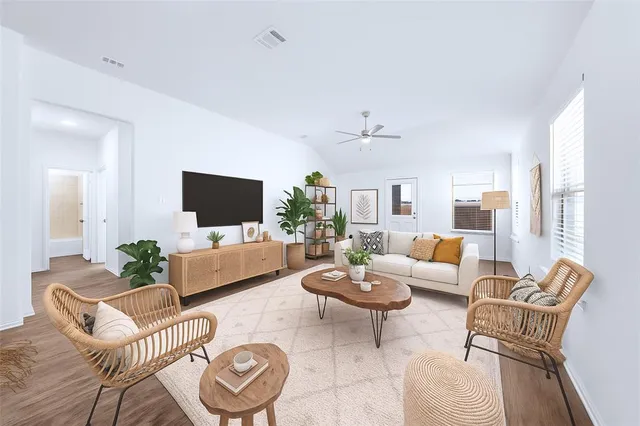 $1,999 | 232 Woodlands Boulevard, Terrell, TX 75160