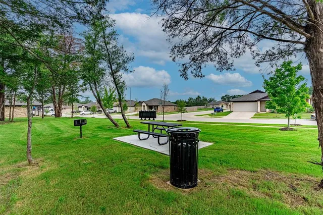 $1,999 | 232 Woodlands Boulevard, Terrell, TX 75160