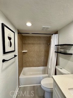 20702 El Toro, Unit 239 Lake Forest, CA 92630 - Photo 13 of 27 a bathroom with a toilet and a bathtub
