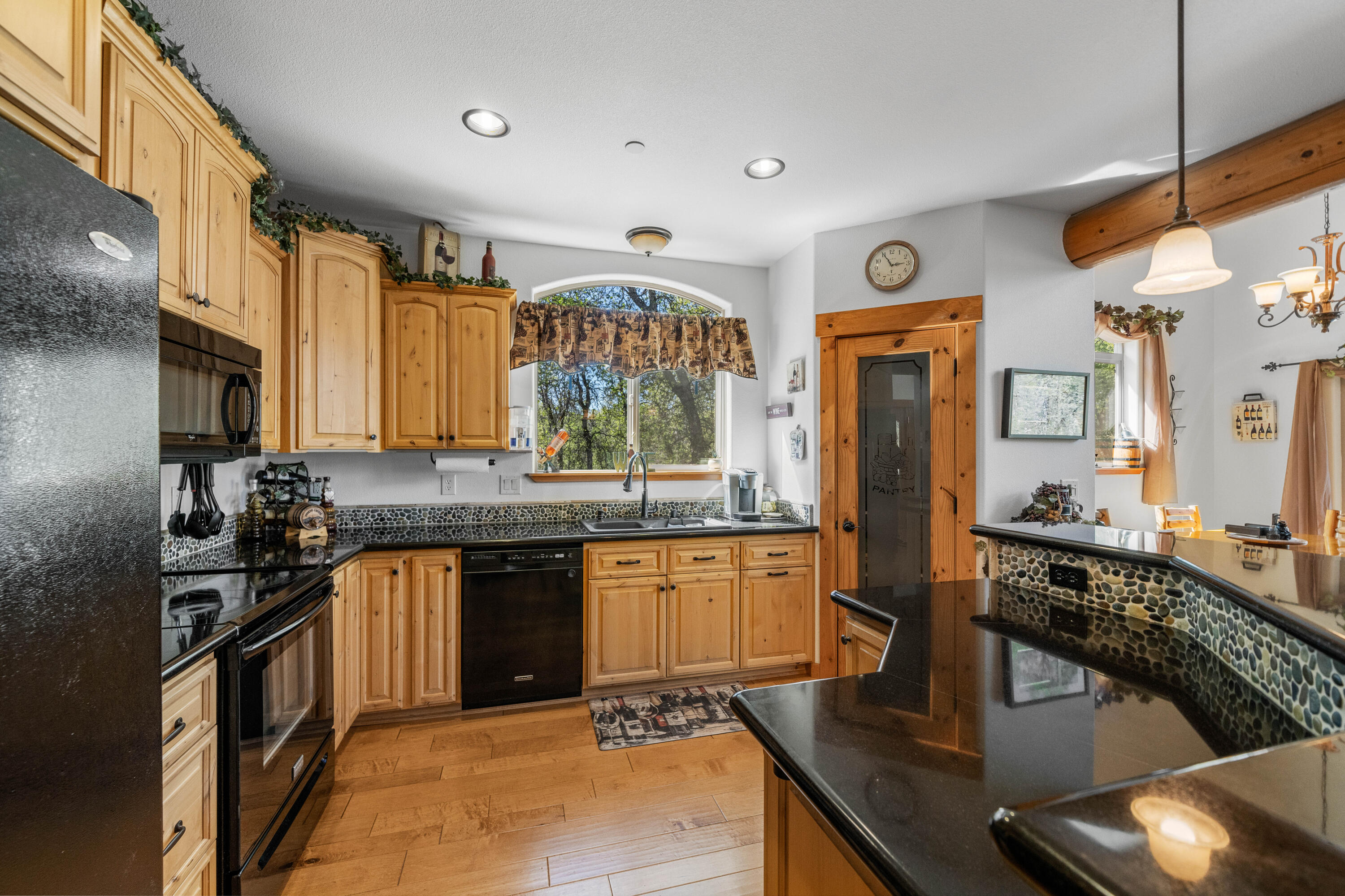 15920 El Camino Robles Road Redding, CA 96001 - Photo 20 of 48 IMG-136