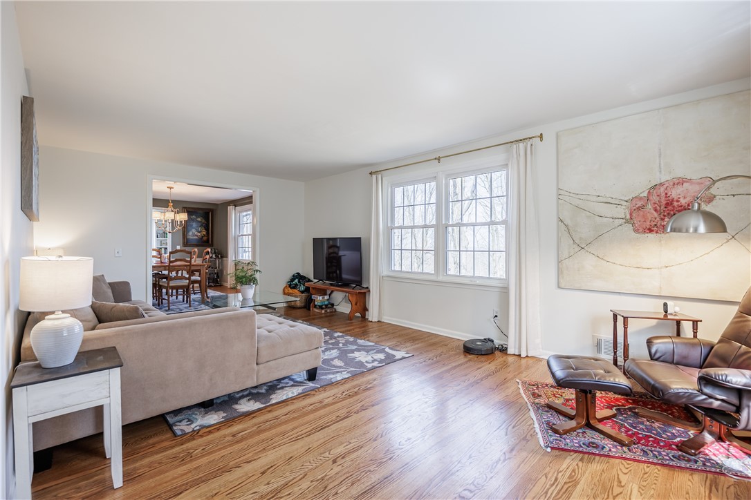 16 Alleyns Rise Perinton, NY 14450 - Photo 5 of 39