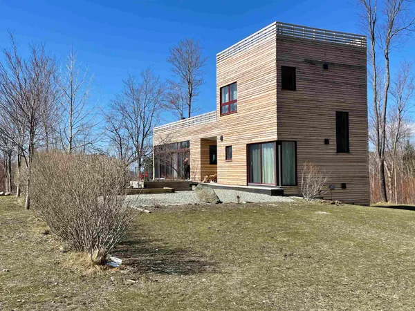 $975,000 | 1069 Bert White Road, Huntington, VT 05462