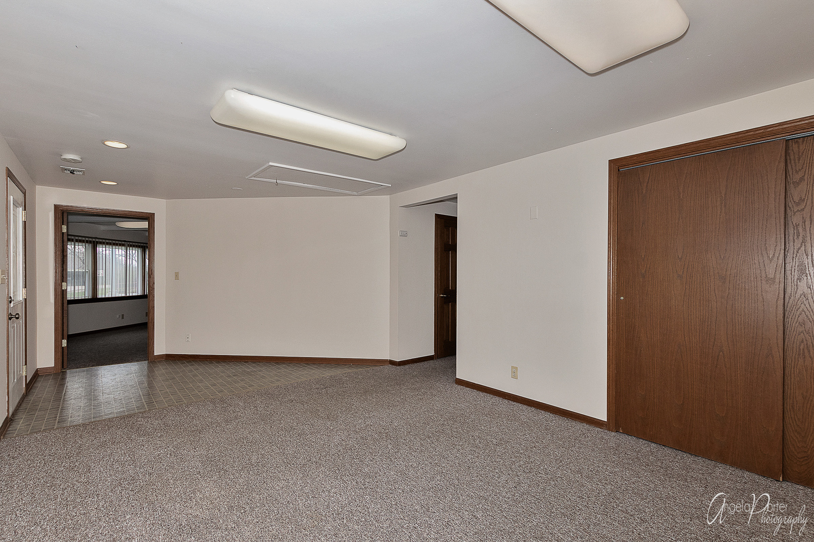 1103 Main Street Spring Grove, IL 60081 - Photo 10 of 21 Gallery Image 10