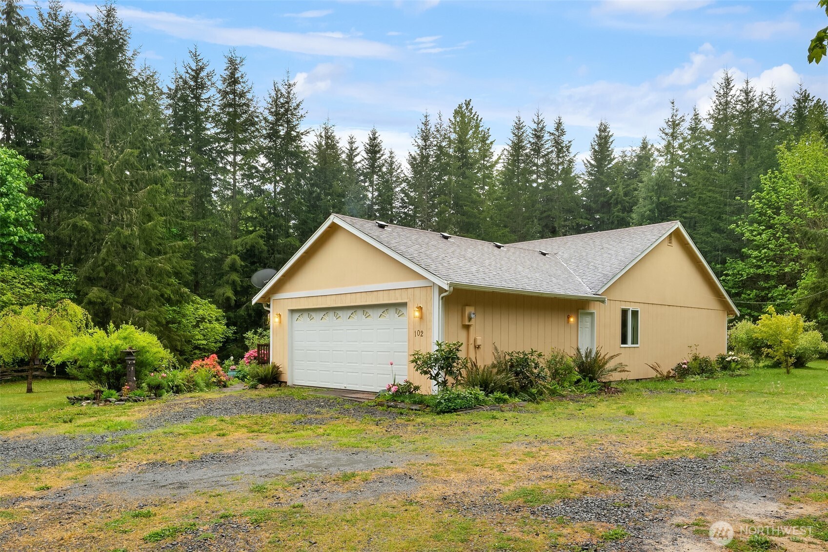 102 Round Top Road Mineral, WA 98355 - Photo 5 of 33