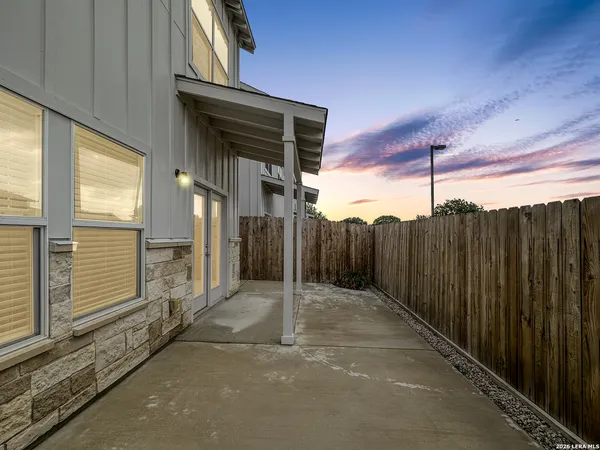 $252,000 | 256 Sapphire Drive, Unit 502, New Braunfels, TX 78130