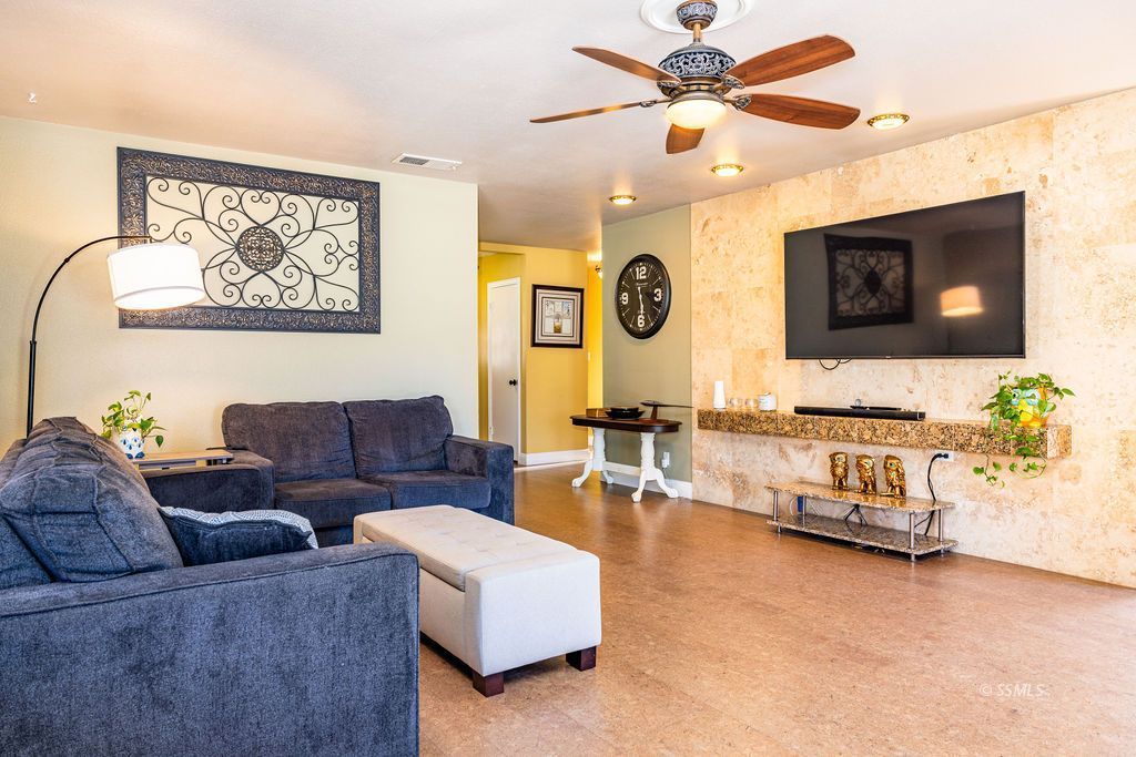 520 East California Avenue Ridgecrest, CA 93555 - Photo 7 of 31 Gallery Image 7