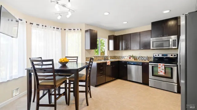 $565,000 | 116 Birchwood Court, Suisun City, CA 94585