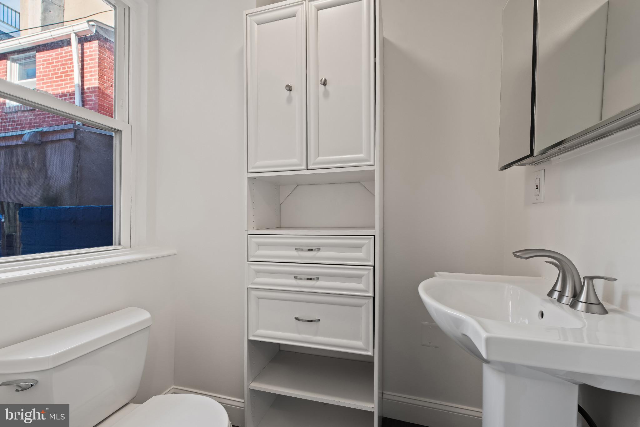 312 South Exeter Street Baltimore, MD 21202 - Photo 4 of 14 half bathroom