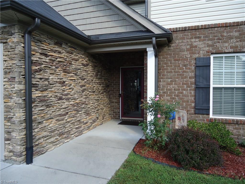 4573 Silo Ridge Clemmons, NC 27012 - Photo 2 of 27 Front Entrance Way