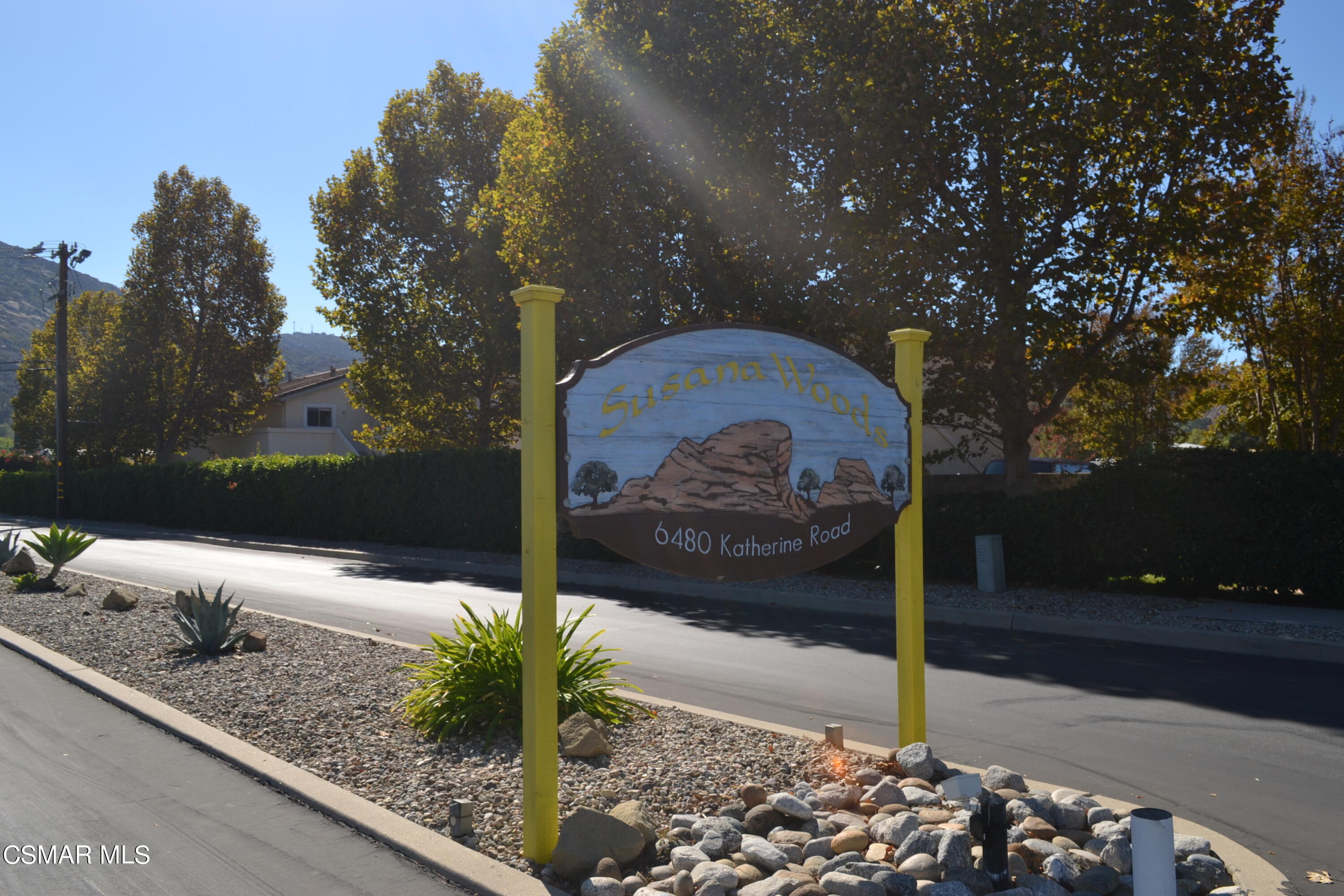 6480 Katherine Road, Unit 44 Simi Valley, CA 93063 - Photo 26 of 32 a picture of a yard
