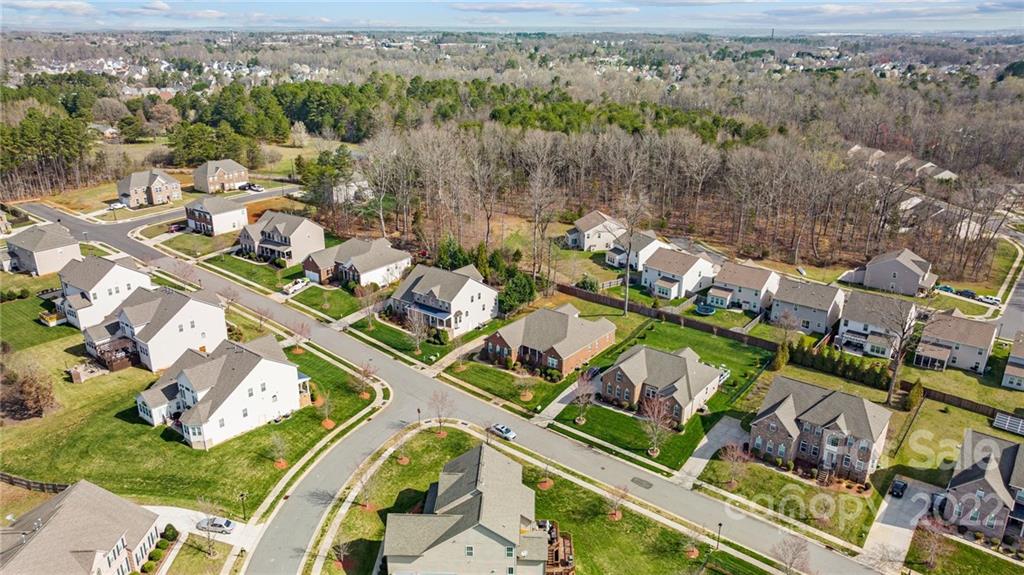 7734 Wiltshire Ridge Road, Unit 44 Charlotte, NC 28269 - Photo 10 of 39 Gallery Image 10