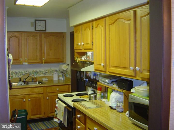 1020 Clematis Street Sinking Spring, PA 19608 - Photo 8 of 15 Kitchen