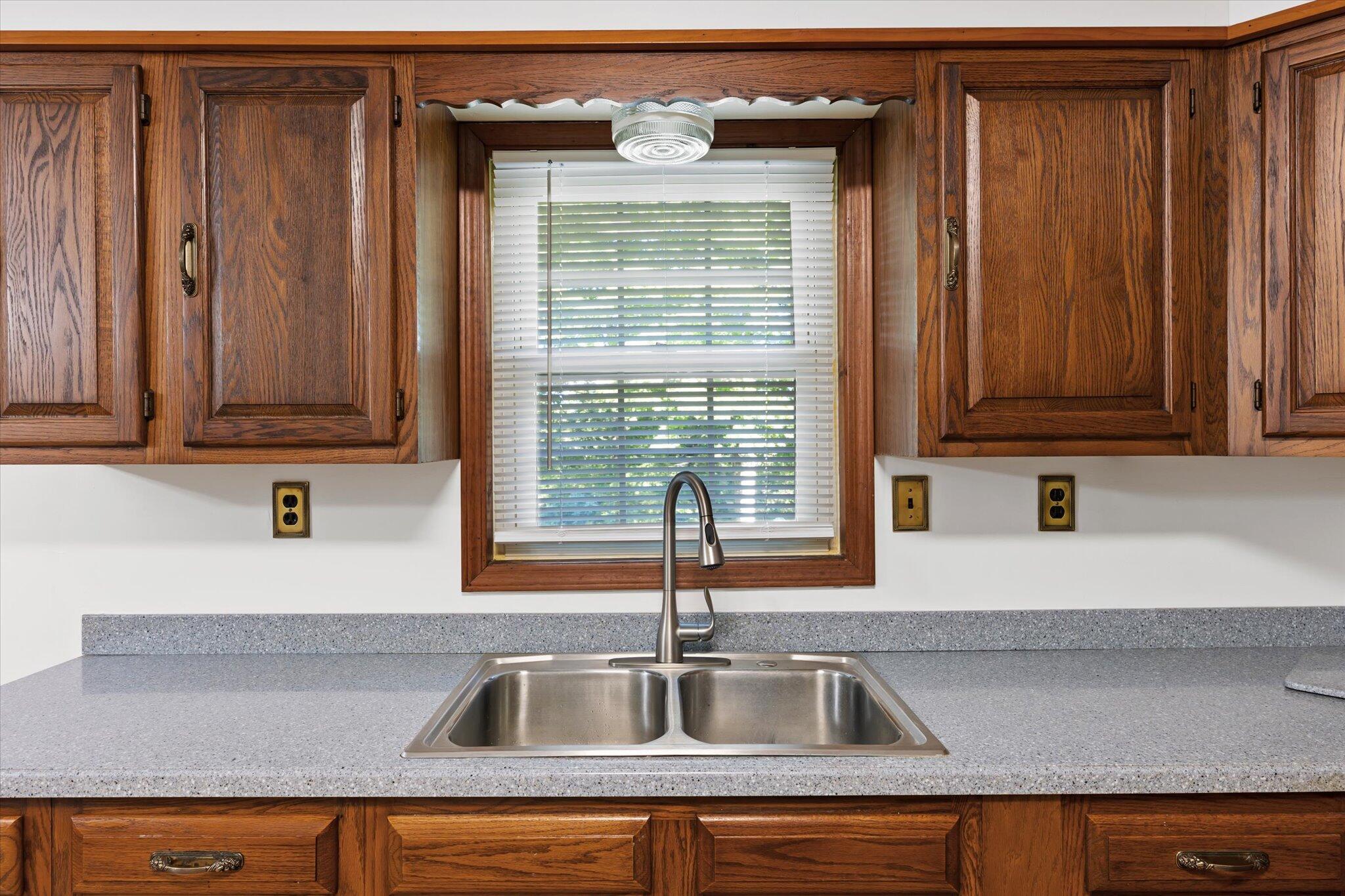 325 Chestnut Grove Road Parksville, KY 40464 - Photo 9 of 32 09-0J2A0020
