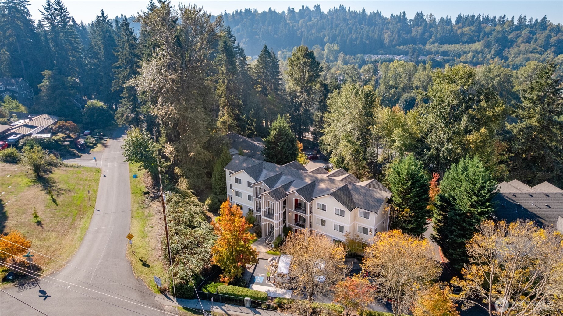 10709 Valley View Road, Unit B403 Bothell, WA 98011 - Photo 27 of 32