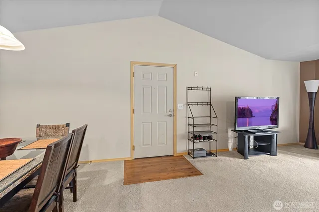 a view of a livingroom with furniture