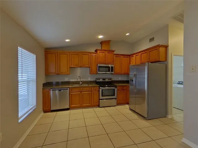 $2,239 | Undisclosed Address, Palmetto, FL 34221