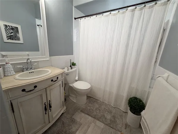 $3,995 | Miami Lakes, Miami Lakes, FL 33018