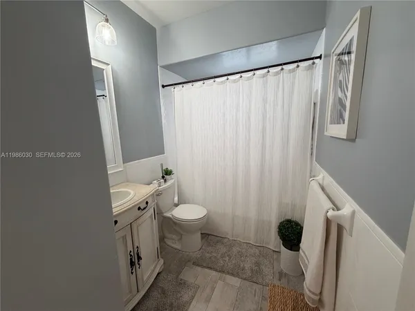 $3,995 | Miami Lakes, Miami Lakes, FL 33018