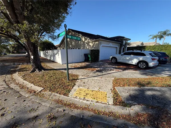 $3,995 | Miami Lakes, Miami Lakes, FL 33018