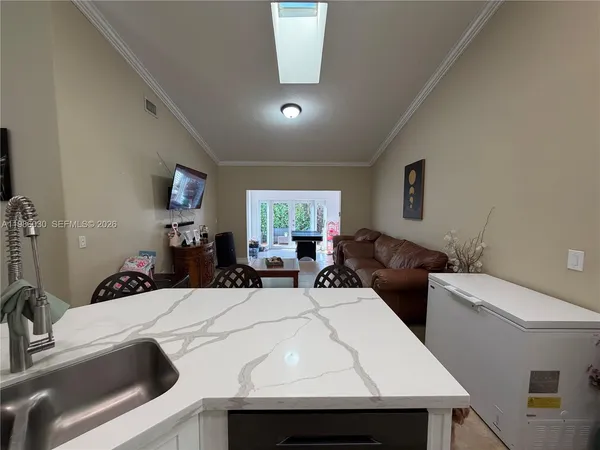 $3,995 | Miami Lakes, Miami Lakes, FL 33018