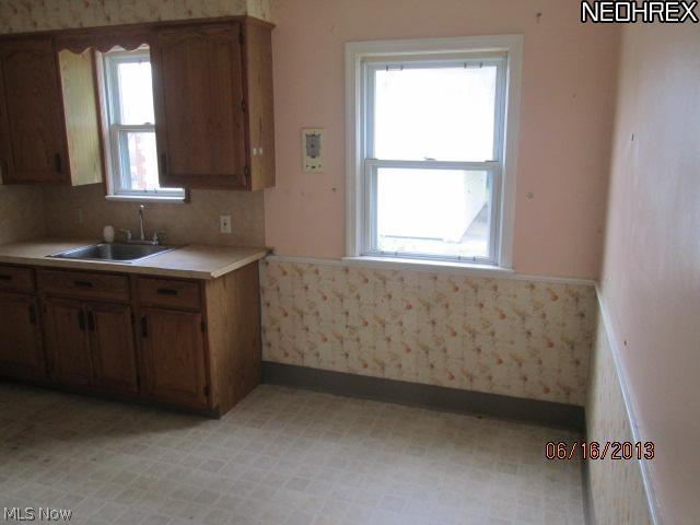 12607 Orme Road Cleveland, OH 44125 - Photo 5 of 18 Gallery Image 5