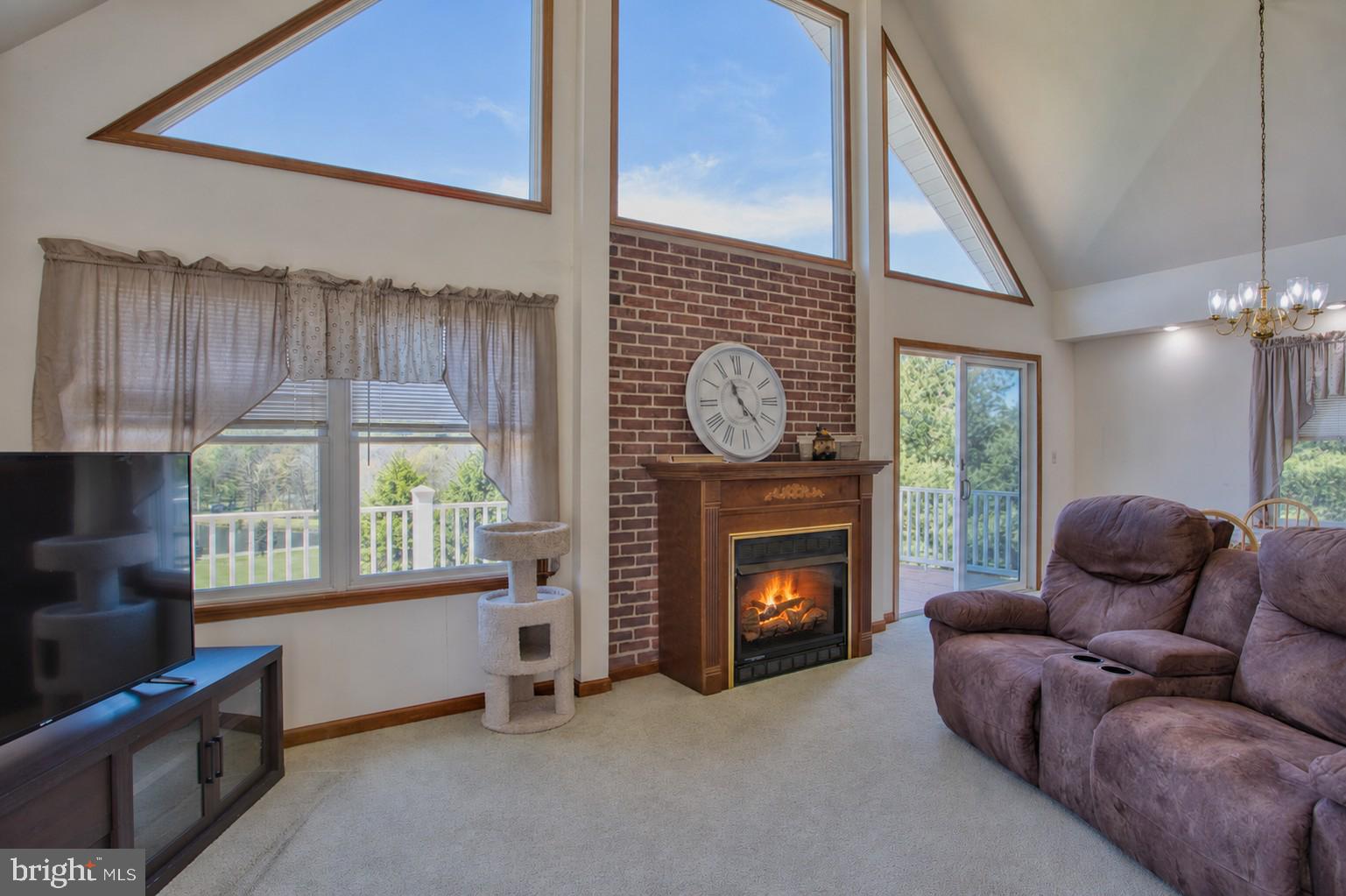 1129 Hemlock Road Grantsville, MD 21536 - Photo 7 of 72 Great Room Fireplace