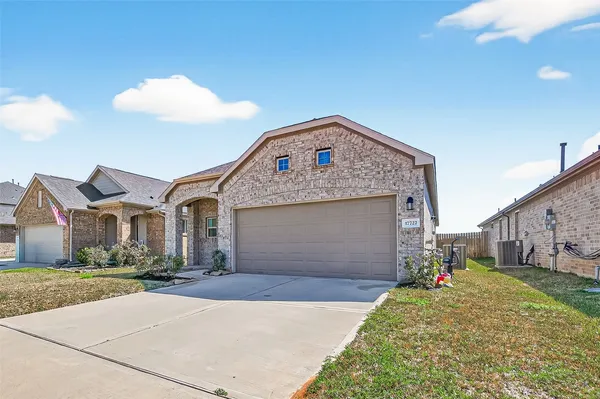 $2,400 | 17727 Chartertree Lane, Tomball, TX 77377