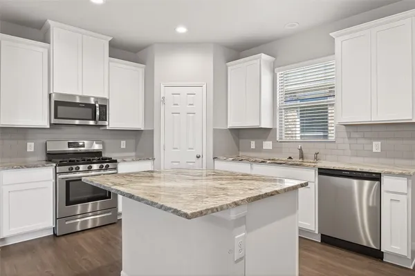 $2,400 | 17727 Chartertree Lane, Tomball, TX 77377