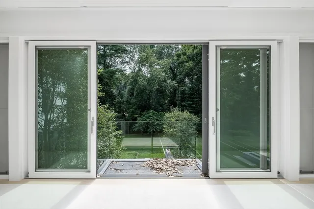 $10,500,000 | 70 Possum Road, Weston, MA 02493