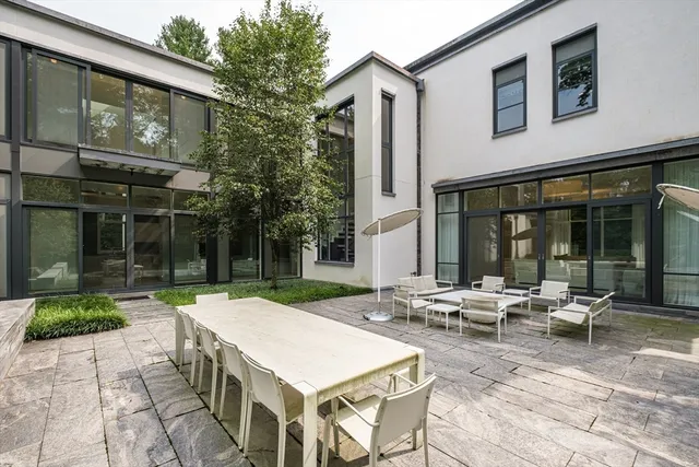 $10,500,000 | 70 Possum Road, Weston, MA 02493