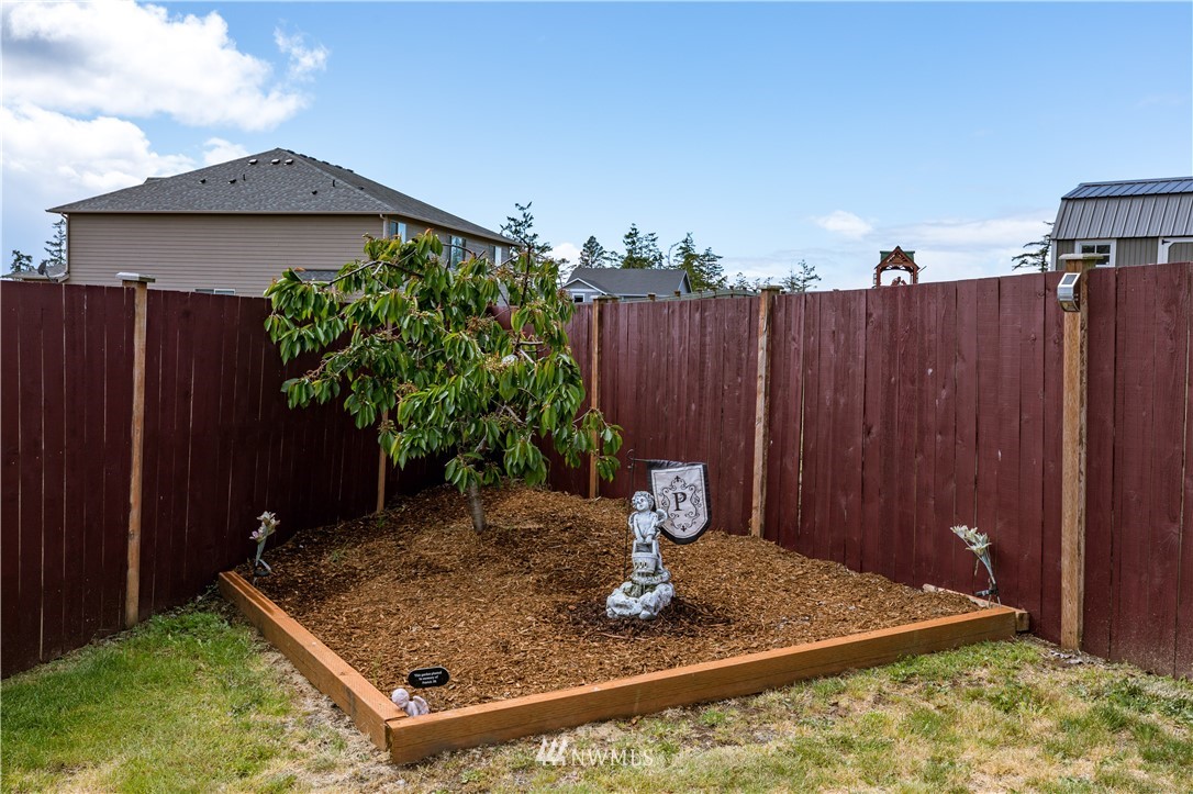 1079 Lyle Ridge Circle Oak Harbor, WA 98277 - Photo 36 of 40 Gallery Image 36